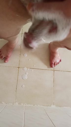 I masturbate while washing my penis in the shower