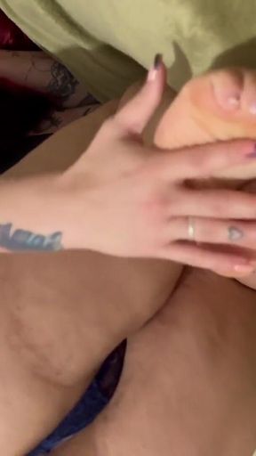 Camila Solo Com Pes Lindos, Fala Putaria E Mostra O Cu - Foot Fetish Explosivo!