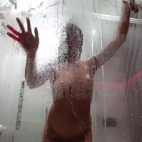 Sensual Shower, Blowjob in the Yacuzzi Then Cums on Tantra