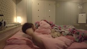 Foxxy J-Quiz: Kittenish Cutie Takes a Toy