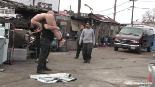 Sex dur muie, gangbang, bondage &#8211; Video BDSM cu sclava Julie Night și Prințesa Donna futute în anus de pula mare Mark Davis