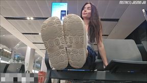 Dirty Airport Foot Goddess: Sandal Worship & Toenail Teasing