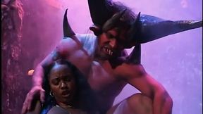 Ebony beauty enjoys deep penetration