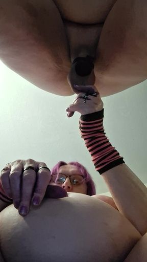 Princess Udders eats Robin Bunny's bun buns