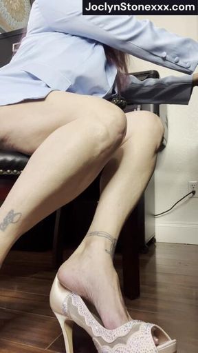 Get under the desk foot boy!  These toes need to be at their best!