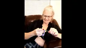 Watch Me Pee In A Cup Then Play With My Pussy!