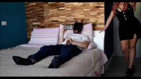 I catch the pig jerking off to my videos and in the end ,and I him hard