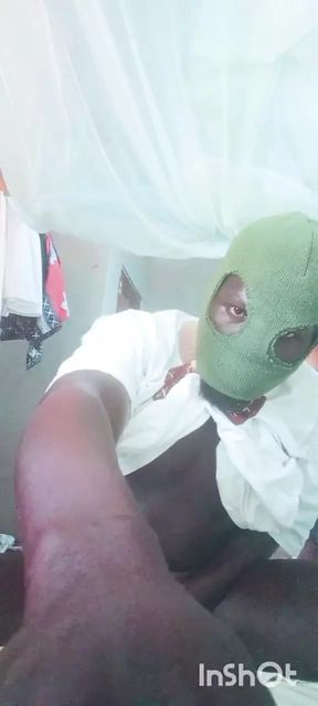 black African Mandingo shows how to cum in 7  minutes when you have a BBC