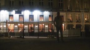 Tedd yf vuekd by a sttraight barman at work