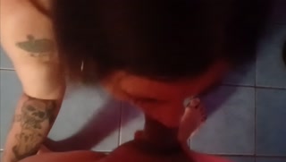 Despues de venirme arriba de el, me ahoga y me ensucia con su pija🔥 Le chupo toda la verga😈