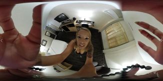 Bella Tiny Neighbor Mouth And Feet - VR360