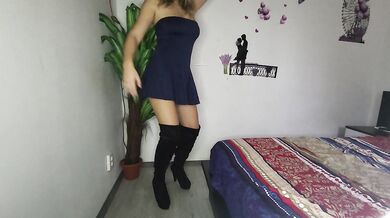 Innocent Virgin American Stepsister in Tiny Miniskirt Twerks Lewdly – She's Pure, Sexy, and Plays with Her Black Dildo!