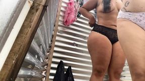 Catching women on the changing table on the beach
