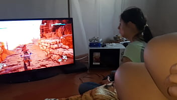 I gave a good jerk off and cum while my stepsister was playing Horizon game - Lesbian Illusion Girls