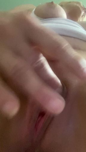 Hot Vivi fucks herself