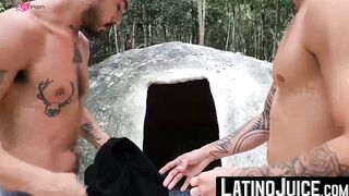 I pounced Alberto Chimals tight ass after giving him a seductive massage