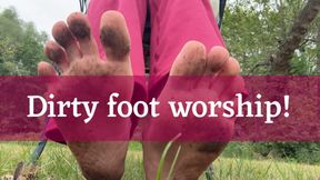 Lick my filthy feet clean!