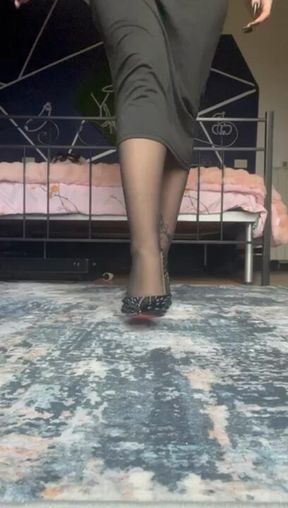 Classe ed eleganza: Louboutin e nylon ❤️‍🔥