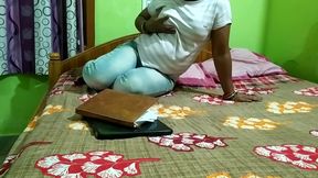 Indian Professor Homemade Sex with It Student on Jeans- Loud Moaning Hindi Sex