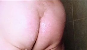 I work my ass with my fist