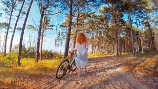 PAWG babe cycles through the woods to get fucked