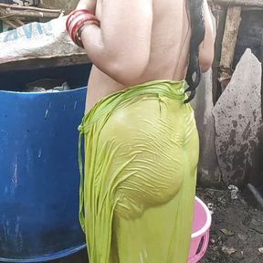 Anita yadav bathing outside with dance