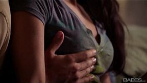 Hot Couple from Mediterranean Heat Up Screens!