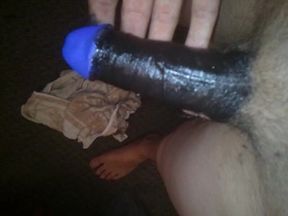 Joshua Guthmann has painted his penis