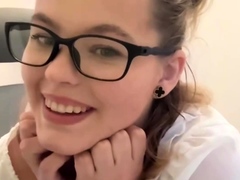 Big boob brunette masturbates on webcam