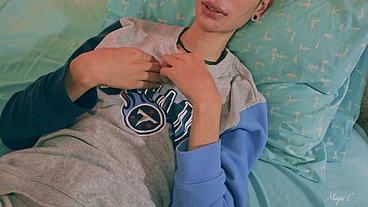 Do you like my twink feet? Should I post more feet content here?