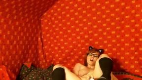 Naughty Girl Screams and Moans As She Does Dp