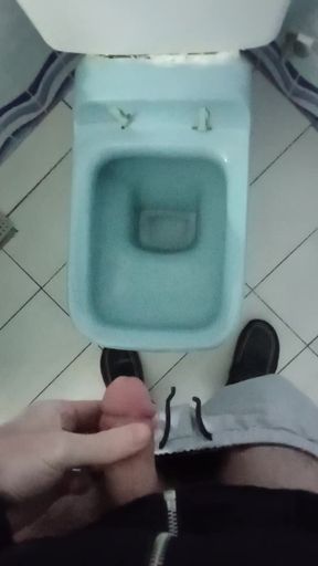 Pissing video