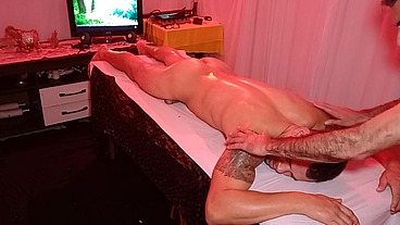 Senti realizado na seção da massagem Tântrica