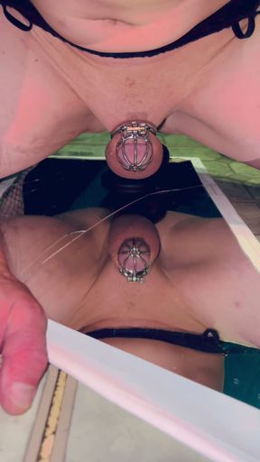 Sissy slut filling her pussy