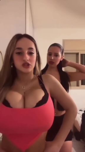 Busty babe shows off her natural big tits