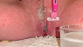 Shaving my Pierced Pussy