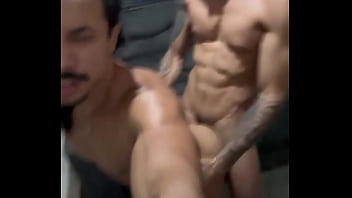 Yuri Diaz levou o personal pra casa e fudeu ele.