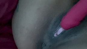 Making this horny pussy cum