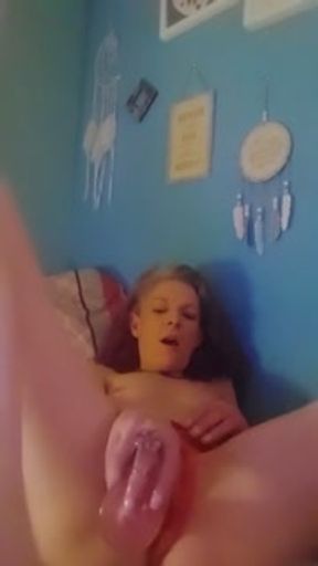This is for u lonely boys CUM pussy play