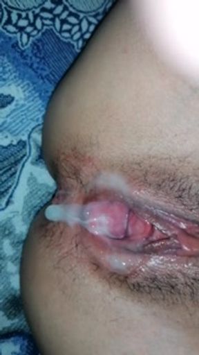 Creamy pussy - múltiple creampie