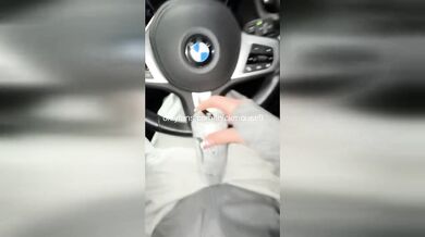 Gym Yoga Mishap: 18yo Hairy Pussy Explodes IG Live