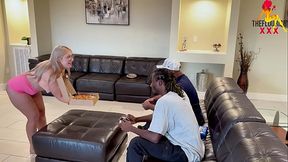 Veronica Cruz the Squirting Pie Girl gets BBC Threesome