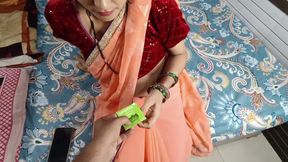 Tharki husband puts a condom in his wife&#039;s hand and her with four.