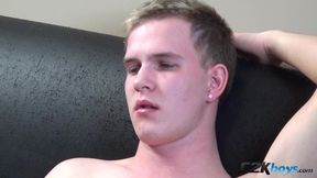 Martin strips slowly and shows us how he likes to masturbate solo