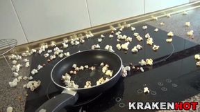 Homemade blowjob funny housewife in the kitchen