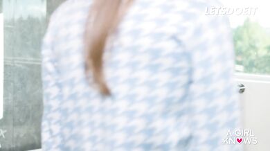 Slutty Roommates Isabella Nice, Scarlett Sage, Giselle Blanco Nasty Threeway - A GIRL KNOWS