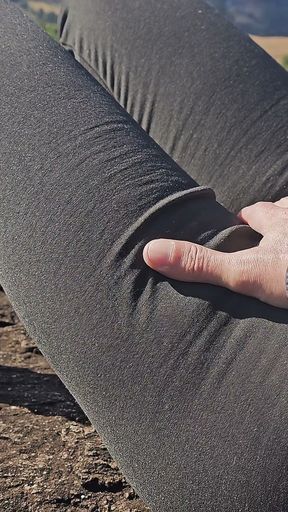 Husband didn't want to accompany his wife to the viewpoint, so I, the tour guide, fucked her hot ass   Clip 1