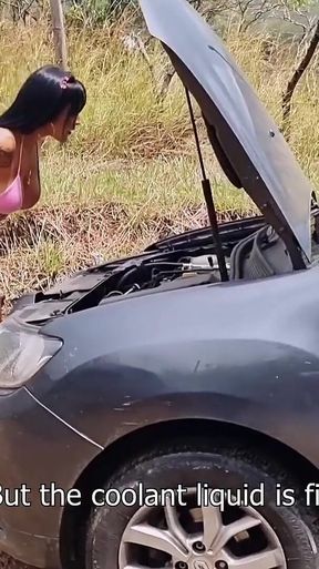 Mariana Pays the Mechanic Who Repairs Her Car on the Road with Her Pussy - Mariana Martix & Matamoros