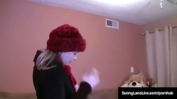 Sunny Lane is always in the mood for a good fuck and a very intense orgasm