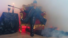 Queen: the Empire of Submission